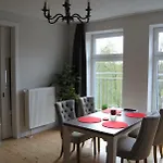 Ruhige In Der Koenigswohnung *