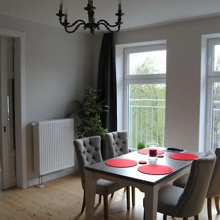 Ruhige In Der Koenigswohnung *